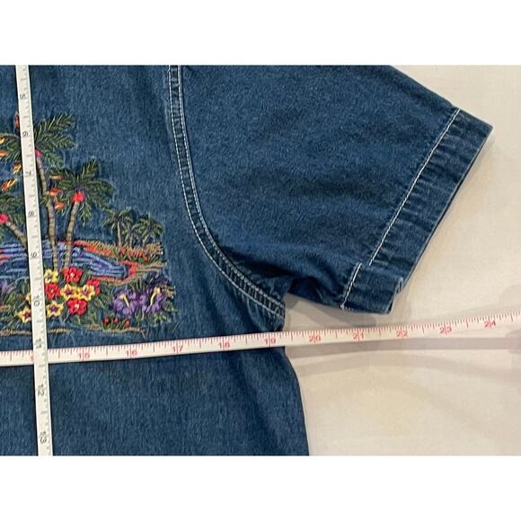 Vintage Bobbie Brooks Short Sleeve Denim Button Down Embroidered Tropical M - Picture 9 of 10
